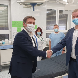 Nemocnice České Budějovice, a.s. byla nejlépe hodnocenou nemocnicí v rámci celé České republiky. Uspěla v hodnocení spokojenosti a bezpečnosti pacientů, zaměstnanců a také v kategorii finanční kondice a stala se tak absolutním vítězem pro rok 2020. 