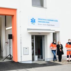 Moderní zázemí pro lidi i techniku. Krumlovská záchranka vyjíždí z nového stanoviště.
