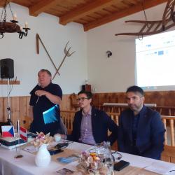 Zahájení projektu "Venkovské památky" se v Holašovicích zúčastnil i 1. náměstek hejtmana Jihočeského kraje František Talíř.