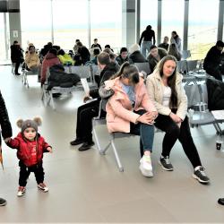 Jihočeský kraj zprovoznil pro pomoc uprchlíkům z Ukrajiny na letišti v Plané Krajské asistenční centrum pomoci Ukrajině (KACPU).