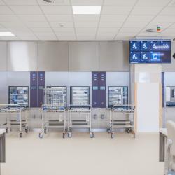 Nemocnice České Budějovice, a.s. v pátek 10. června slavnostně otevřela nové centrální operační sály a novou centrální sterilizaci.