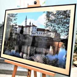Cisterciátské kulturní krajiny. To je název výstavy, která ve čtvrtek 30. června odstartovala slavnostní vernisáží v hlavní budově Krajského úřadu Jihočeského kraje v Českých Budějovicích.