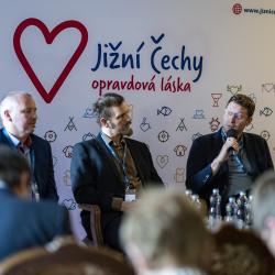 Seminář "Cestovní ruch – strategický průmysl 21. století".