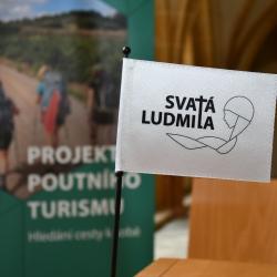 Jihočeský kraj se připojuje k putování za kořeny. Náměstek Talíř podepsal memorandum se spolkem Svatá Ludmila.