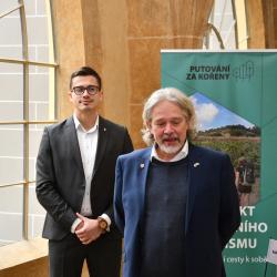 Martin Hrdlička, předseda spolku SVATÁ LUDMILA, z. s. a František Talíř, 1. náměstek hejtmana Jihočeského kraje. 