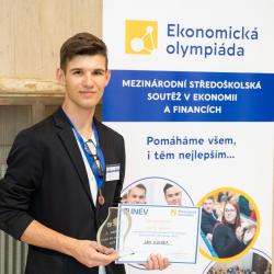 Septimán Jan Kouba obsadil 3. místo v národním kole Ekonomické olympiády v Praze.