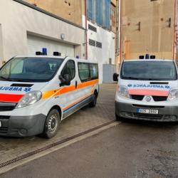 Nemocnice Tábor předala zástupcům organizace Team4Ukraina dvě vyřazené sanitky.