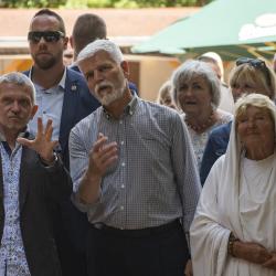 Prezident Pavel ocenil při své návštěvě Jihočeského kraje komunikaci s obcemi.