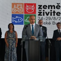 živitelka zahájení 