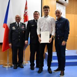 Hejtman Jihočeského kraje Martin Kuba ocenil v úterý 12. listopadu jihočeské dobrovolné hasiče za vzornou reprezentaci Jihočeského kraje na celorepublikových soutěžích. 