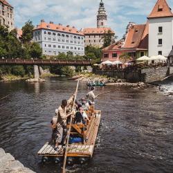 Zážitek je stále oblíbenější volbou vánočního dárku. O letošních Vánocích ho můžete darovat svým blízkým, a to v regionu, který vás chytne za srdce.