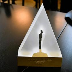 Nadšení panuje také na Filmové akademii Miroslava Ondříčka v Písku. V tvrdé konkurenci 2600 filmů získal první cenu, tedy zlatého studentského Oscara (Student Academy Awards).