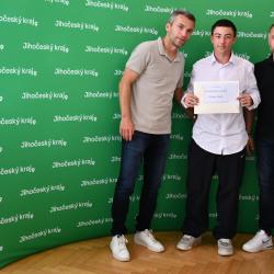 Náměstek Štojdl pogratuloval fotbalovým nadějím z Akademie Dynama, které zazářily doma i v zahraničí.