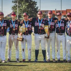 Softballový klub Žraloci Ledenice má hned dva důvody k oslavám. Jeho hráči se výrazně podíleli na triumfech českých reprezentací na Mistrovství Evropy mužů 2025 i Mistrovství Evropy hráčů do 23 let 2025.