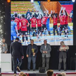 Jihočeským sportovcem roku 2025 byl vyhlášen atlet Michal Rada ze Sokola České Budějovice. Titul nejlepšího sportovního kolektivu obhájil volejbalový tým VK Jihostroj České Budějovice a do Síně slávy jihočeského sportu byl uveden bývalý fotbalový útočník Karel Vácha.