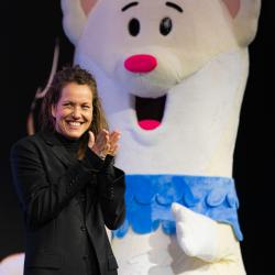 Olympijský festival Milano Cortina 2026 - České Budějovice. Předání Ceny Věry Čáslavské Barboře Strýcové (Foto: ČOV / Léa Decroix).