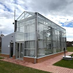 Výrazným posunem v posledních letech byla výstavba hydroponicko-akvaponického skleníku, který slouží jako moderní učebna.