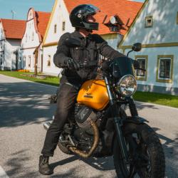 Jižní Čechy ze sedla motorky: Šest tras, tisíc kilometrů zážitků a oslava 125 let legendy Indian Motorcycle.