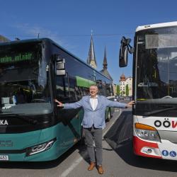 Jihočeši budou moci od letošního léta vyrazit veřejnou dopravou bez přestupů do bavorského Philippsreutu i rakouského Bad Leonfeldenu. 