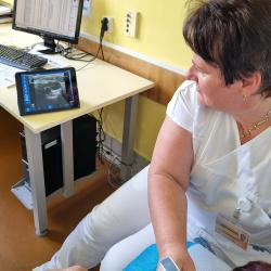 Odborné vedení ambulance zajišťuje primářka Oddělení klinické biochemie MUDr. Hana Prokschová.