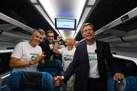 Rekordní sprint na jih Čech. Pendolino začalo jezdit v běžném provozu rychleji než stošedesátkou.
