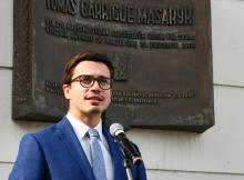 V pondělí 25. října 2021 se u pamětní desky T. G. Masaryka na náměstí Přemysla Otakara II. v Českých Budějovicích sešli zástupci města i kraje, aby si připomněli den vzniku samostatného československého státu. První náměstek hejtmana Jihočeského kraje František Talíř zdůraznil, jak je důležité se vracet ke kořenům demokracie a odkazu T. G. Masaryka.