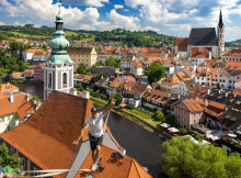 Slavnosti pětilisté růže, provazochodci nad městem i nové výstavy (Foto: Libor Sváček). 