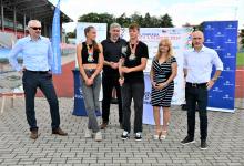 Přípravy vrcholí! Oheň Olympiády dětí a mládeže zažehne Eva Adamczyková speciální pochodní.