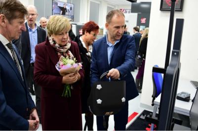 Hejtmanka Ivana Stráská na návštěvě školy