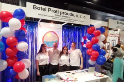 "Botel proti proudu, s.r.o." je NEJLEPŠÍ fiktivní firmou