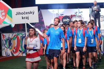 Karel Lavický vyprovodil jihočeské sportovce. Olympiáda dětí a mládeže začala.