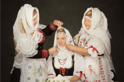 Tradice v obrazech. Výstava fotografií Václava Šilhy.