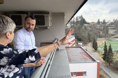 Celý projekt náměstkovi podrobně představila ředitelka gymnázia Hana Bůžková.