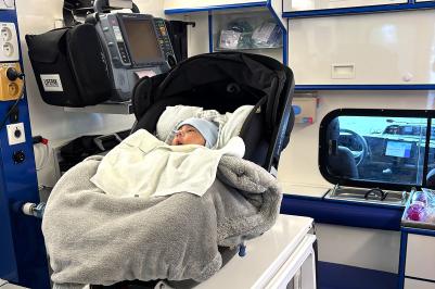 Nemocnice České Budějovice jako první v republice zajišťuje specializovaný transport malých kojenců pomocí systému pro komplexní resuscitační péči.