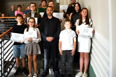 Náměstek Štojdl ocenil jihočeské děti za znalosti v kyberbezpečnosti.